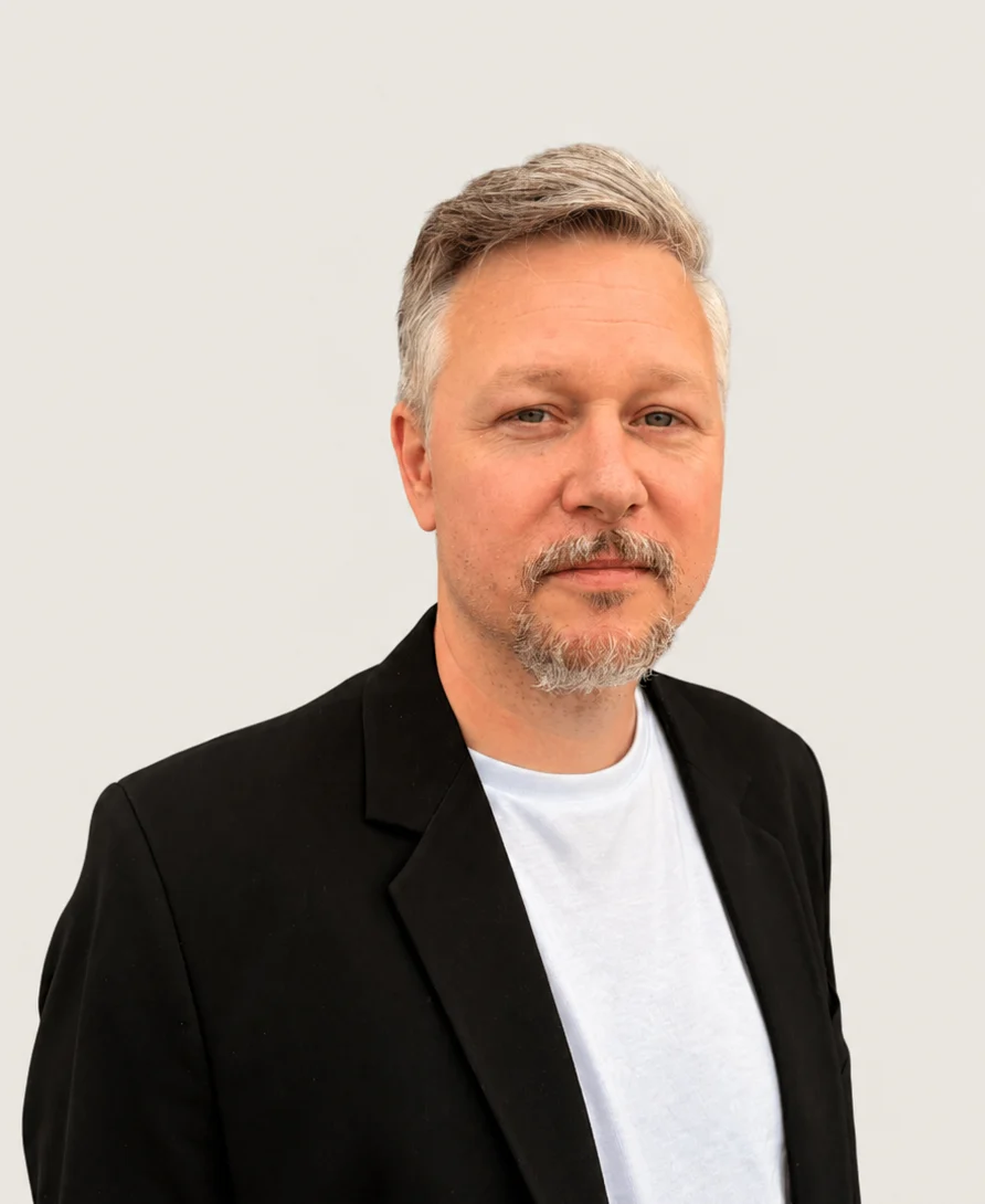 Lukács Rácz, founder of The Leading Game